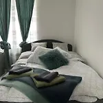 Apartment Sophie's Urban Nest